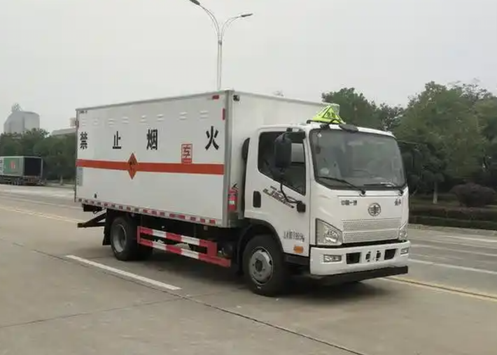 定日爆破器材运输车可以上高速吗？